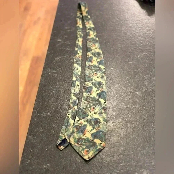 100% Silk Tie TRE - Picture 5 of 5